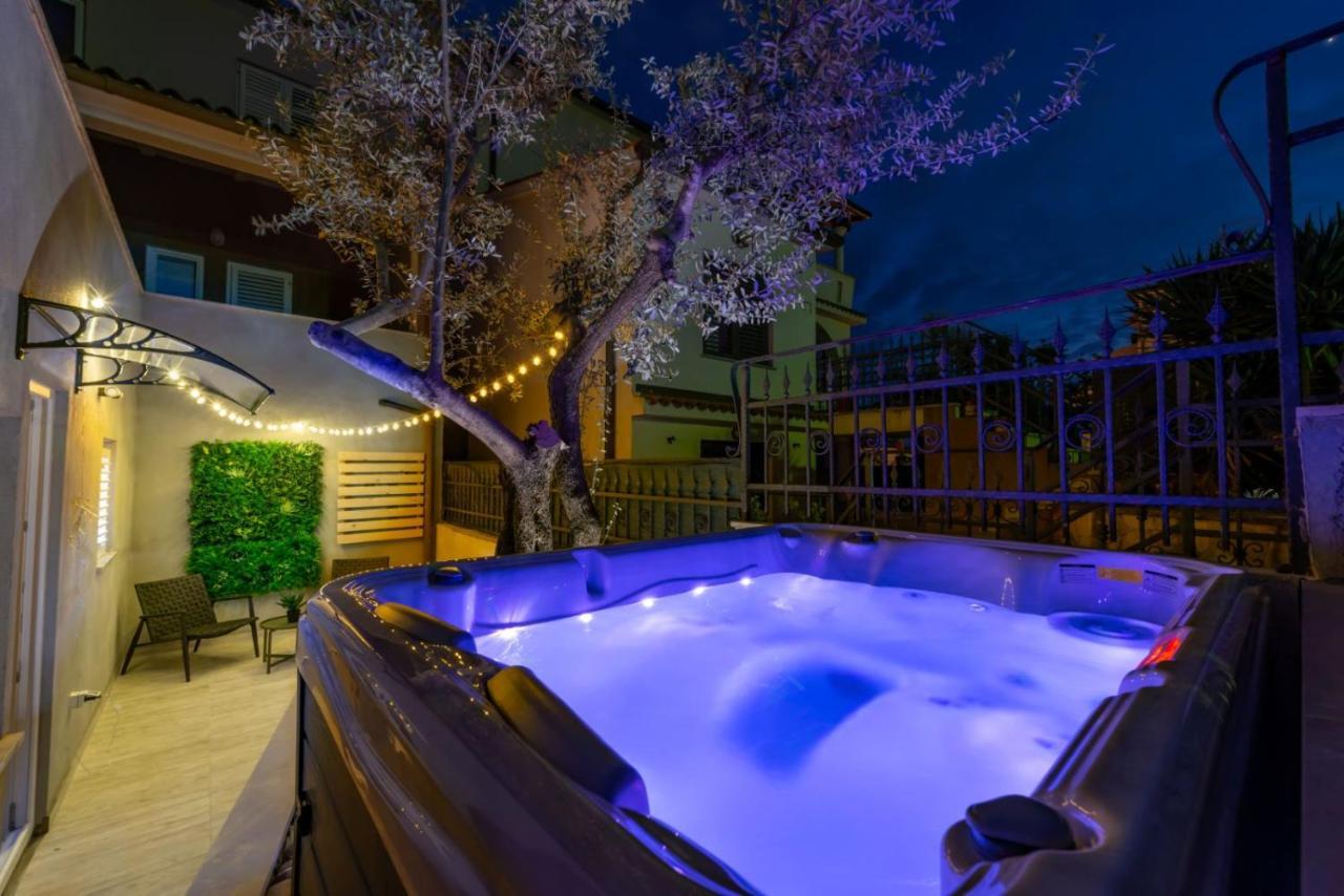Studio Apartment Mare With Private Garden And Jacuzzi วิงกุรัน ภายนอก รูปภาพ