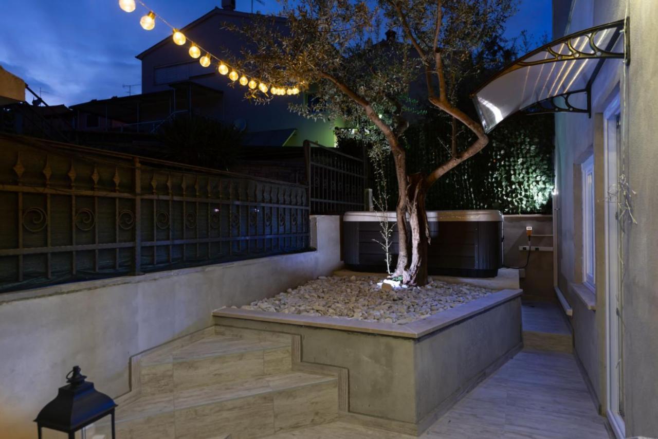Studio Apartment Mare With Private Garden And Jacuzzi วิงกุรัน ภายนอก รูปภาพ