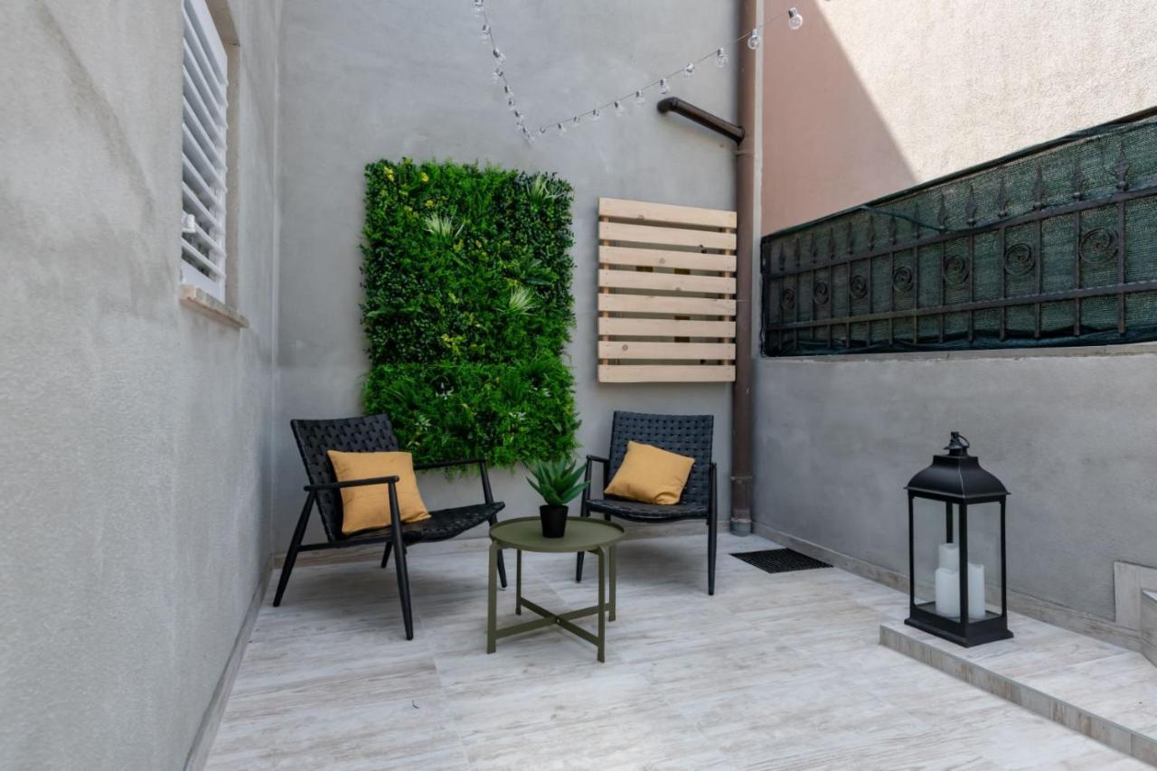 Studio Apartment Mare With Private Garden And Jacuzzi วิงกุรัน ภายนอก รูปภาพ